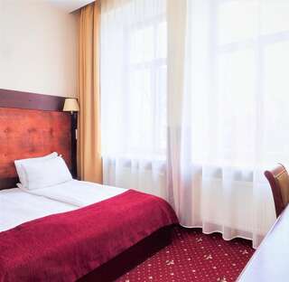 Отель Rixwell Old Riga Palace Hotel Рига Небольшой двухместный номер с 1 кроватью или 2 отдельными кроватями-2
